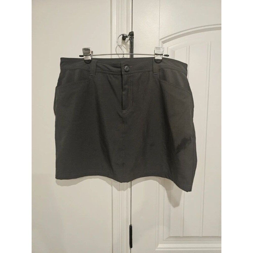Eddie Bower Hiking Skort Size 16